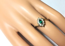 Vintage Gold Electroplated Cluster Ring with Emerald-Green Center Crystal - £8.73 GBP