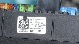 Mercedes Front Engine-Bay Fusebox Fuse Relay Junction Box A1645402972 image 5