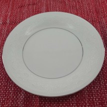 Crown Ming The Regent Collection Crochet 7.5&quot; Salad Dessert Plate - $7.95