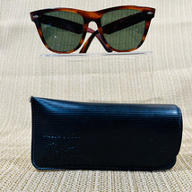 VINTAGE Ray-Ban Wayfarer II Tortoise Unisex Sunglasses With Custom Case - $113.80
