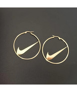 NEW 70mm NIKE SWOOSH GOLD - PLATED METAL HOOPS CLASP EARRINGS, PAIR WOME... - $366.64 MXN
