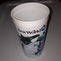 Vintage 1987 Sea World Shamu Souvenir Cup Plastic (Top Has A Crack) - £3.04 GBP