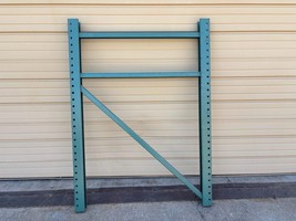 Pallet Rack Uprights 42 x 57 - $372.00 MXN