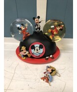 2002 Mickey Mouse March Ears Club Light Up Snow Globe Walt Disney World ... - $1,060.69 MXN