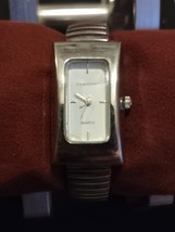 Women&#39;s Silver Tone Gold Face Fossil Tank Watch with Expansion Bandd - $447.35 MXN