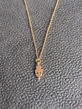 Gold Color Plated Lucky Watching Hand Necklace Gold Chain - $226.34 MXN