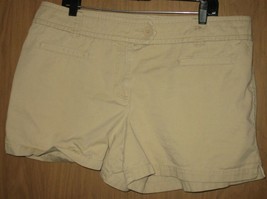Womens 18 New York &amp; Company Tan Khaki Walking Chinos Shorts - £8.56 GBP
