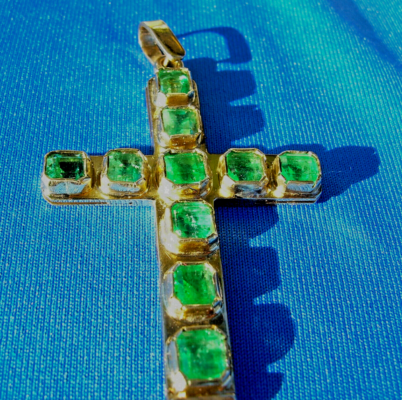 Earth mined Emerald Deco Cross Pendant Elegant Solid 18k Gold Medallion Gift Item image 14