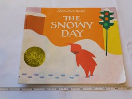 The Snowy Day by Ezra Jack Keats 1962 Paperback Book Scholastic Pre-owned - $10.29