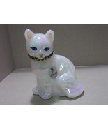 Vintage Fenton Sitting Cat w/ Necklace White Iridescent  - $43.05 CAD