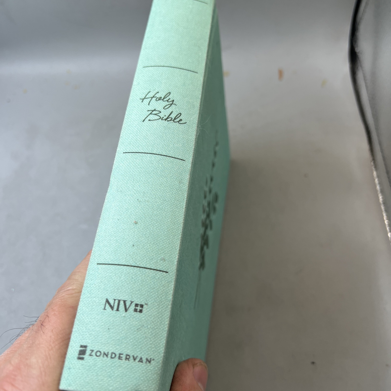 NIV Journal the Word Bible, Double-Column, Cloth over Board, Red Letter Edition, Item image 5