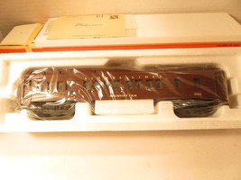 LIONEL 19017 LIGHTED MANHATTAN MADISON CAR- 0 GAUGE- NEW- H1W - $84.55