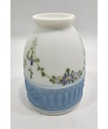 ANTIQUE VINTAGE WHITE &amp; BLUE SATIN MILK GLASS LAMP SHADE EMBOSSED 2 1/4”... - €25,66 EUR