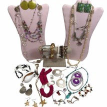 Shells Costume Jewelry Lot Vintage to Modern Beach Boho Starfish VSCO  1+ pound - £31.11 GBP