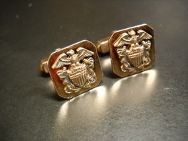 Swank Cuff Links Armed Services Logo on Gold Colored Metal Presentation ... - £13.56 GBP