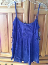  Women&#39;s Blue camisole Top By Volcom Size Medium - $19.99