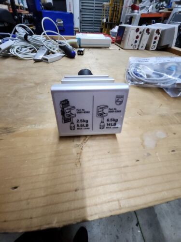 Agilent HP 5061-8362 / 5061-8363 Pole Clamps for M1041A Rack - $13.86