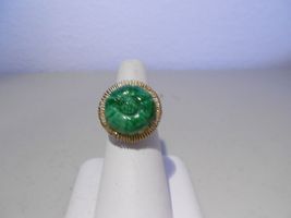 apple green carved jade ring 9kt gold - £524.60 GBP