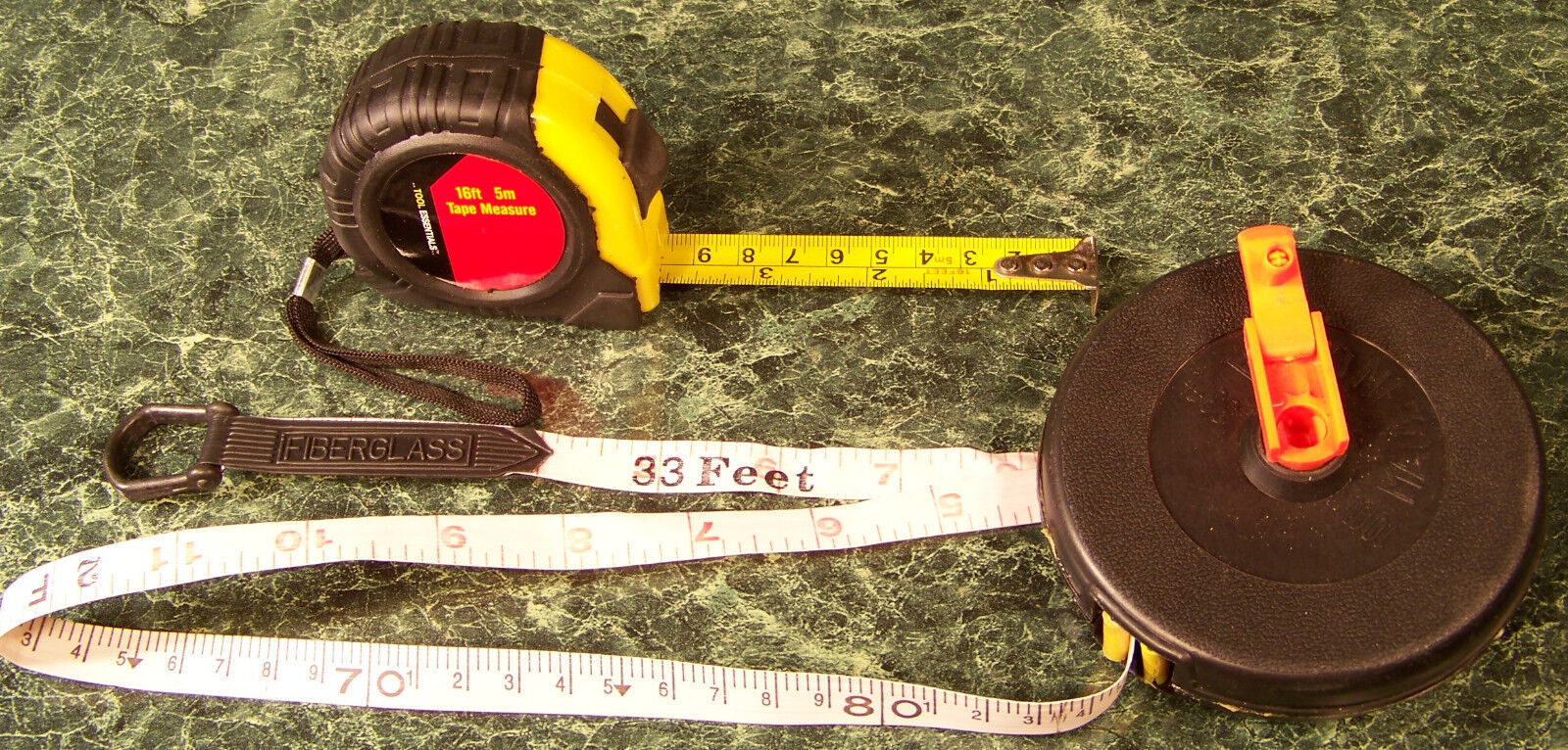 2pc TAPE MEASURE SAE and METRIC 16 Foot LOCKING and 33 Ft ROLL UP reel measuring - $4.00