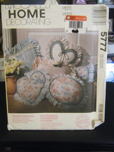 McCall&#39;s 5777 Variety of Decorative Pillows Pattern - $7.65