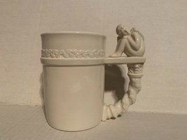 Vintage 1994 McConnell White Sitting Angel Image Art Pottery Ceramic Coffee Mug - £10.38 GBP