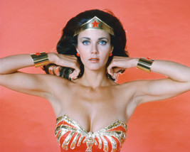 Wonder Woman Lynda Carter 16x20 Canvas Giclee - £55.81 GBP