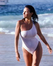 Raquel Welch In Wet White Figure Swimsuit 16x20 Canvas Giclee - $69.99