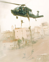 Ewan Mcgregor, Josh Hartnett Black Hawk Down 16x20 Canvas Helicopter Rescue - $69.99
