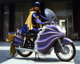 Yvonne Craig Batman 16x20 Canvas Stunning Batgirl On Batcycle Motorbike 60&#39;S Tv - £55.25 GBP