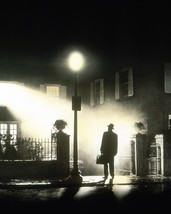 The Exorcist Max Von Sydow 16x20 Canvas Giclee - £55.19 GBP