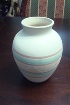 SIERRA DESIGNS American Indian Pottery vase, numbered 526 pink and cream... - $29.69