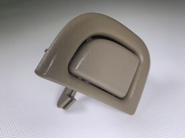 ✅ 2003 - 2006 GMC Yukon Denali Center Console Door Lid Lock Latch OEM - $48.46