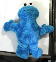 2010 Hasbro Sesame Street Squeeze A Song Cookie Monster Talking Singing Plush - £7.72 GBP