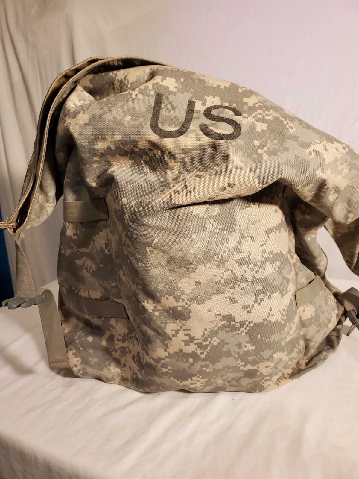 ACU PATTERN GENERAL PURPOSE WATERPROOF BAG WITH US STAMP  LARGE CAPACITY - $15.47