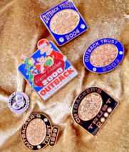 Outback Steakhouse Stockholder Pin 2003 Rare Collectible - $4.95+