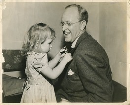 Kay KYSER Little GIRL ORG CANDID Publicity PHOTO F171 - $14.99