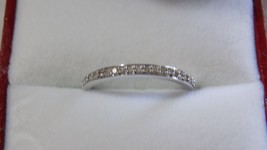 1/10ct Micro Pave Womens Diamond Wedding Band Ring in 10 Karat White Gold - £232.00 GBP