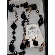 Women&#39;s beautiful black hanging necklace and earring set - $23.76
