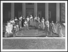 Wheaton College, Norton MA, May 10, 1947 Alumni Pageant Event Photo #1 - £15.53 GBP