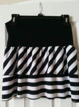 Hiatus Black &amp; White Stripe Skirt Sz Large Stretch Skirt New Without Tags - $18.00