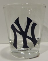 MLB New York Yankees Standard 2 oz Shot Glass by Hunter - £8.77 GBP