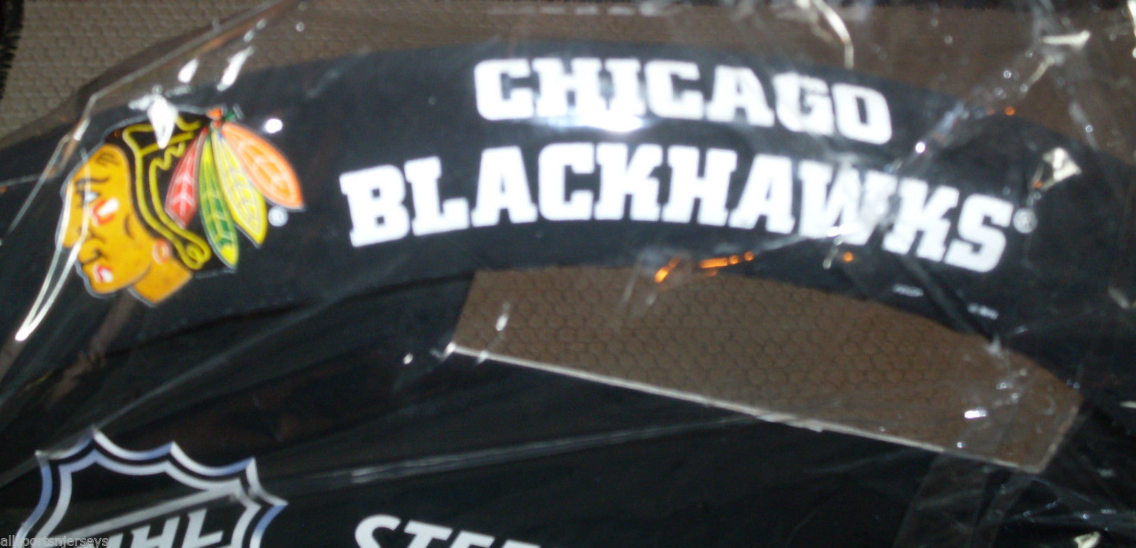 NHL Chicago Blackhawks Mesh Steering Wheel Cover by Fremont Die - $19.99
