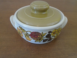 Sadler Stoneware Clover Ovenproof England Casserole Dish - $14.90 CAD