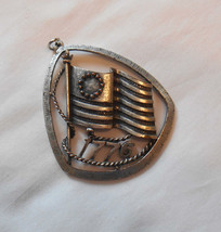 Vintage Bicentennial 1776 pendant 13 star flag on pole with 1776 below - £16.03 GBP