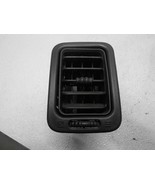 2004 GMC Yukon Front Right RH Passenger side Center Dash AC Vent - $42.98
