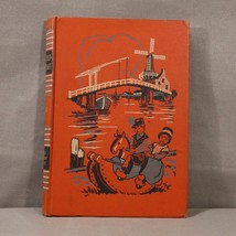 1954 Childcraft Life in Many Lands Book #5 Used Red hardcover Vtg - £17.69 GBP