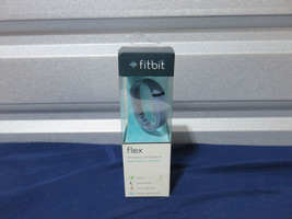 Fitbit Flex Wireless Wristband Fitness Tracker (C11) - £10.08 GBP