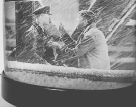 It&#39;s A Wonderful Life Snow Globe (Bridge Scene) George &amp; Bert Zuzu&#39;s petals  - £19.24 GBP