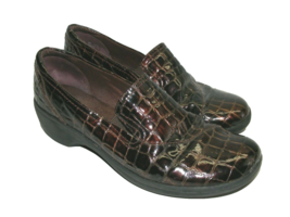 Clarks Bendables 8 M Bronze Brown Croc Print Patent Leather Slip On Loaf... - $20.10