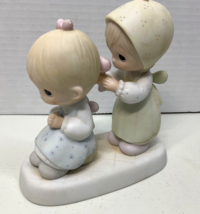 Precious Moments Enesco E-2825 To A Very Special Sister 1983 Porcelain Vintage - £9.47 GBP